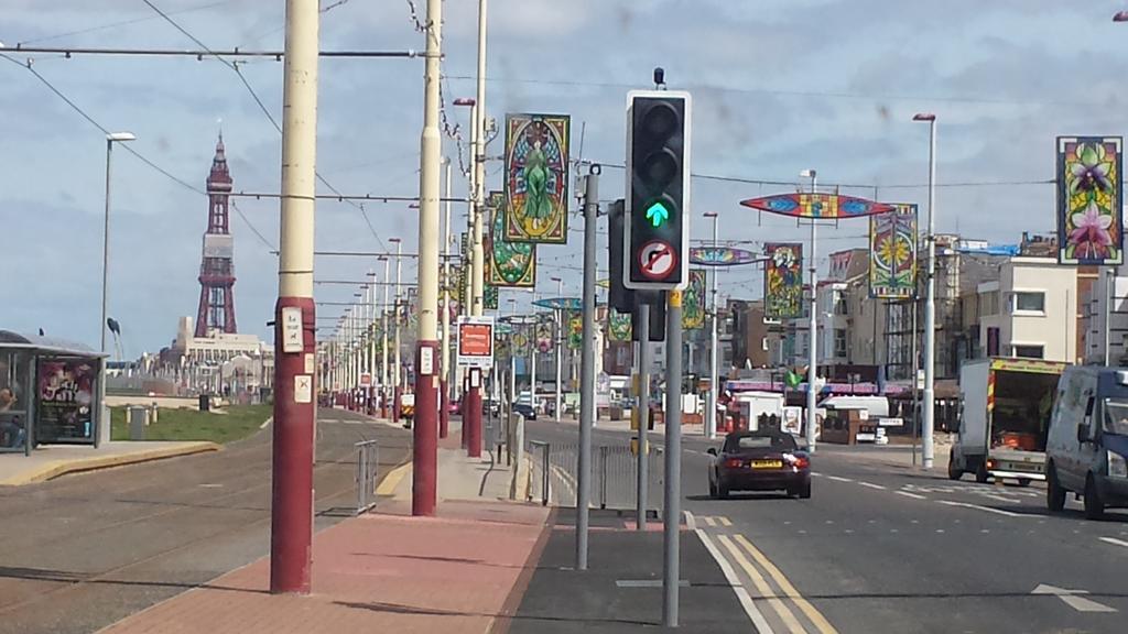 Airedale Hotel Blackpool Buitenkant foto